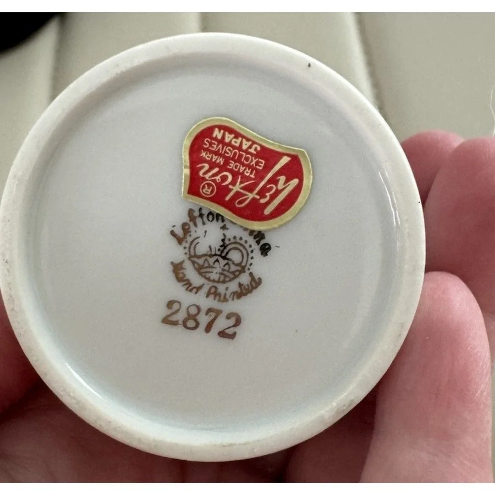 LEFTON CHINA VINTAGE HAND PAINTED PORCELAIN TRINKET BOX